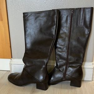 Auditions Brown Leather Boots in Size 12N
